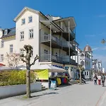 아파트 Mit Blick Auf Wasser By Interhome