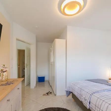 Lejlighed Mit Blick Auf Wasser By Interhome *