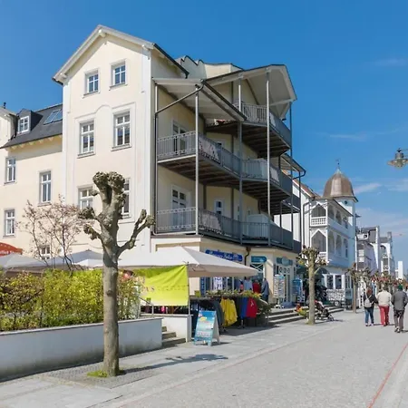 아파트 Mit Blick Auf Wasser By Interhome