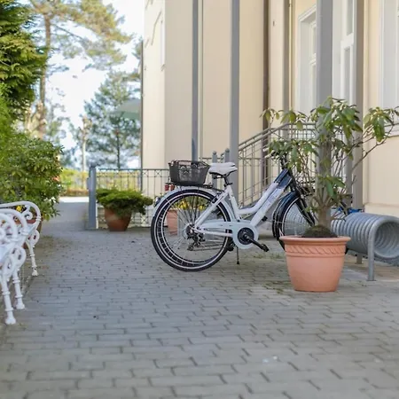 Mit Blick Auf Wasser By Interhome