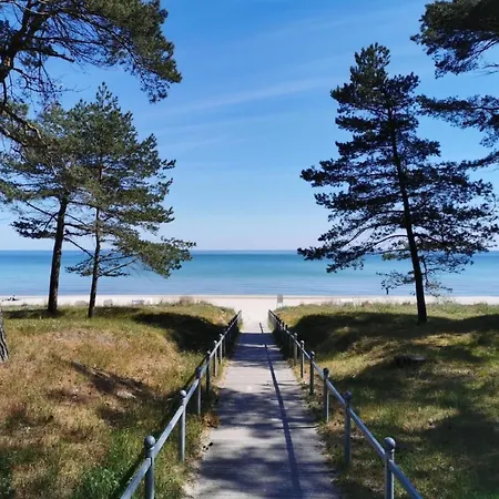 Mit Blick Auf Wasser By Interhome *